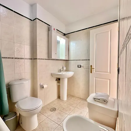 Santiago Sun * بويرتو دي سانتياغو